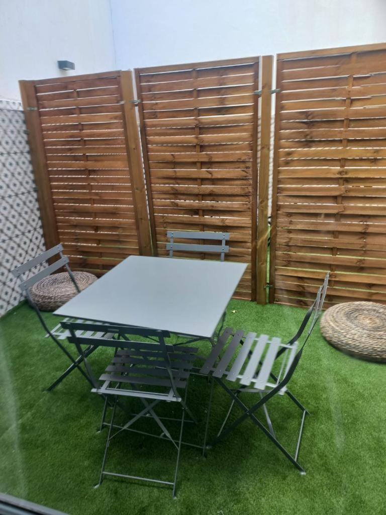 בנידורם Apartamentos Pino חדר תמונה